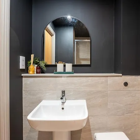 Lägenhet Cosy 1Br City Apartment - Sofa Bed