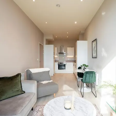 Lägenhet Cosy 1Br City Apartment - Sofa Bed