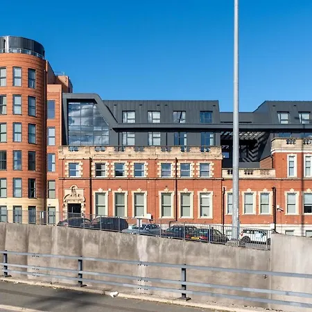 Cosy 1Br City Apartment - Sofa Bed Apartmán