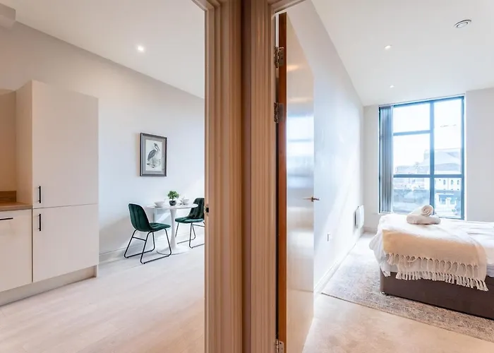 Luxurious 1Br City Flat - Sofa Bed Apartment Leeds (West Yorkshire)