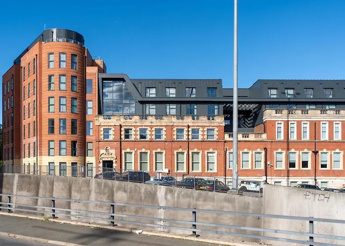 Luxurious 1Br City Flat - Sofa Bed Apartment