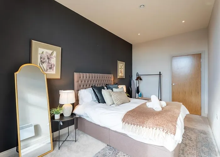 Luxurious 1br Flat - Sofa Bed