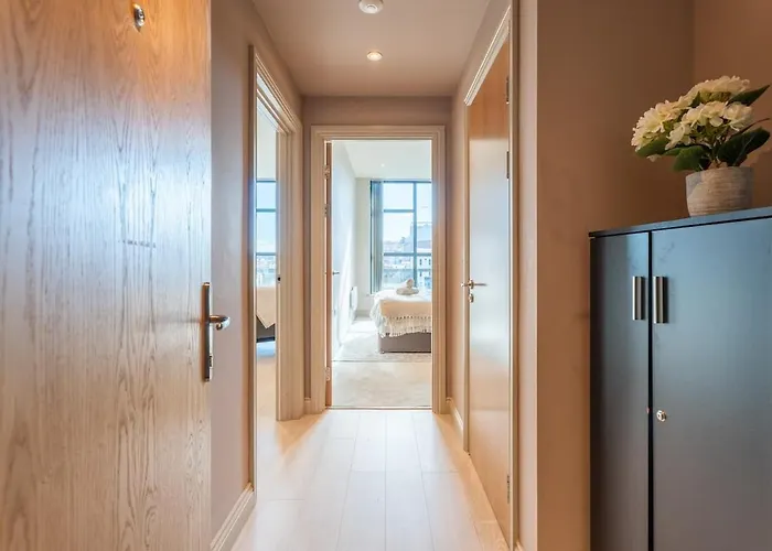 Luxurious 1br Flat - Sofa Bed 利兹